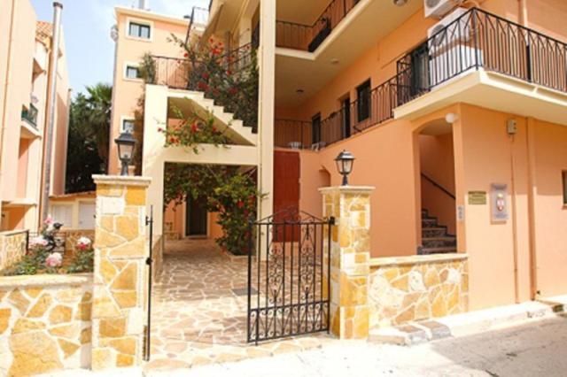 Rouchotas Studios By Viktor 1Rst Floor Argostoli  Buitenkant foto